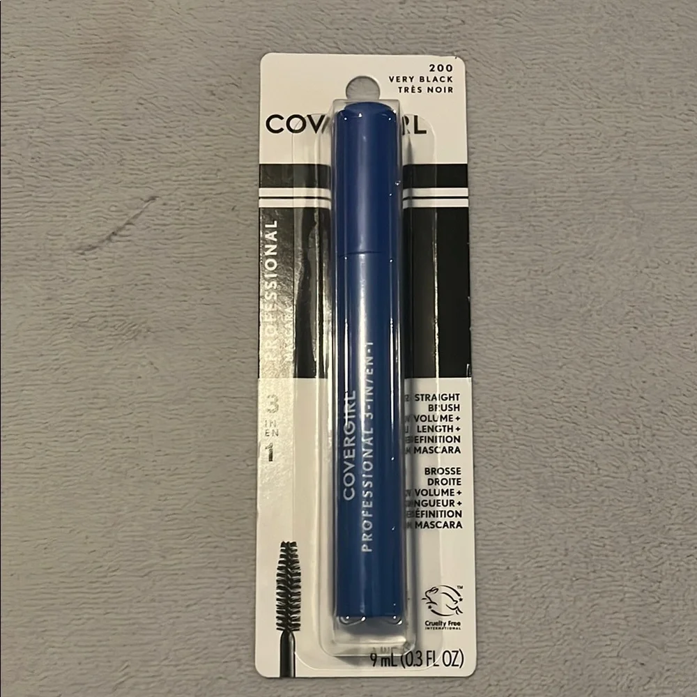NWT CoverGirl Professional Mascara - Very Black
